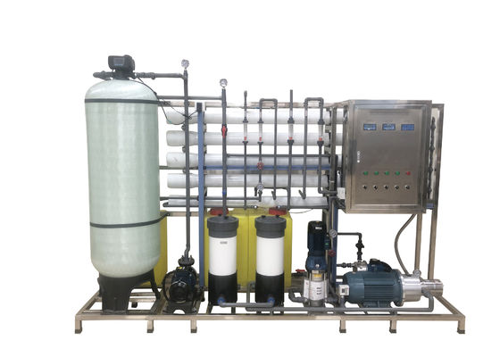 ระบบกลั่นน้ำทะเลด้วยเกลือ 500LPH ระบบ Reverse Osmosis เครื่องกรองน้ำดื่ม RO Plant