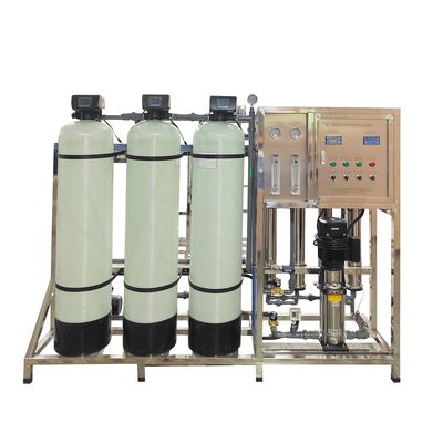 1000LPH น้ำดื่มระบบ Reverse Osmosis ระบบบำบัดน้ำบริสุทธิ์พลังงานแสงอาทิตย์สำหรับโรงงานอุตสาหกรรม